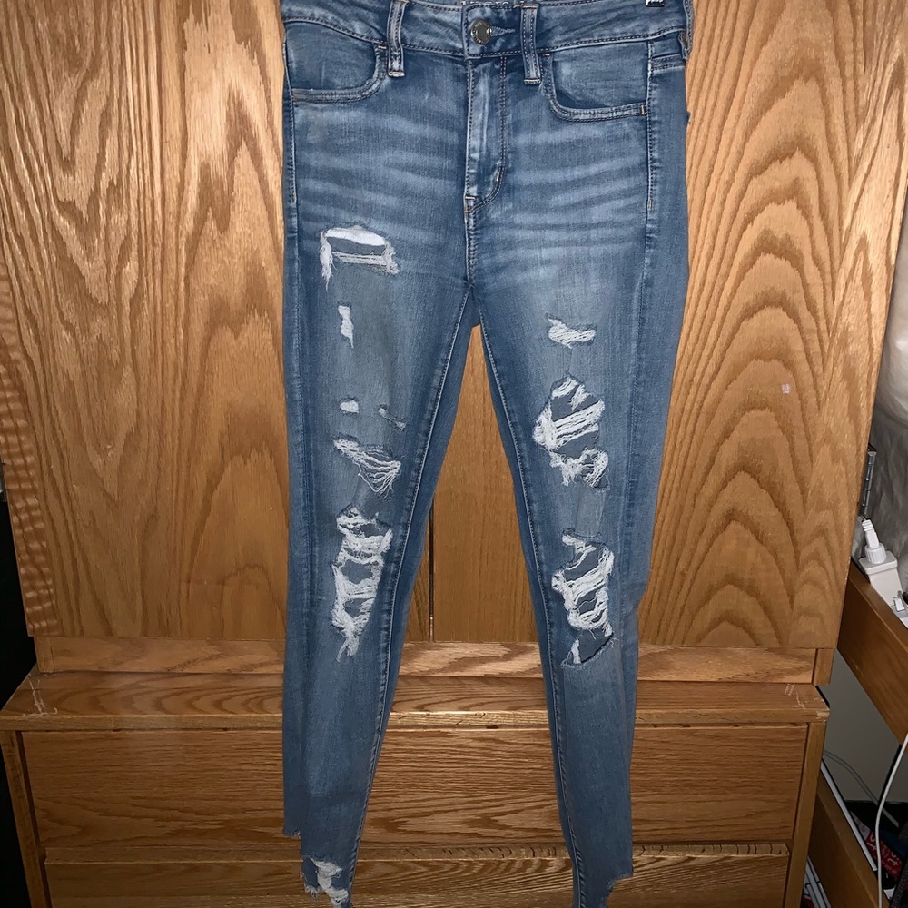 American Eagle ripped jeggings
